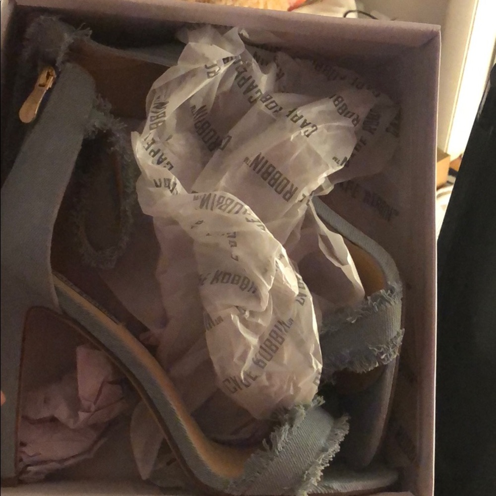 Cape Robin Denim Heels